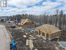 43 HEMLOCK CRESCENT | Bobcaygeon Ontario | Slide Image Ten