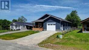 9 WILLIAMS DRIVE | Bancroft Ontario | Slide Image Two