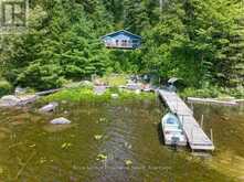 2807 MACKIE LAKE | North Frontenac Ontario | Slide Image Three