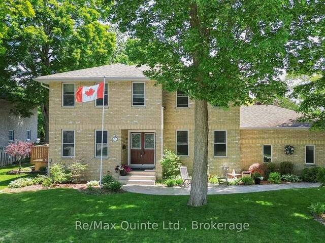 1 SIMMONS COURT Quinte West Ontario, K8V 6M9 - 4 Bedrooms Home For Sale