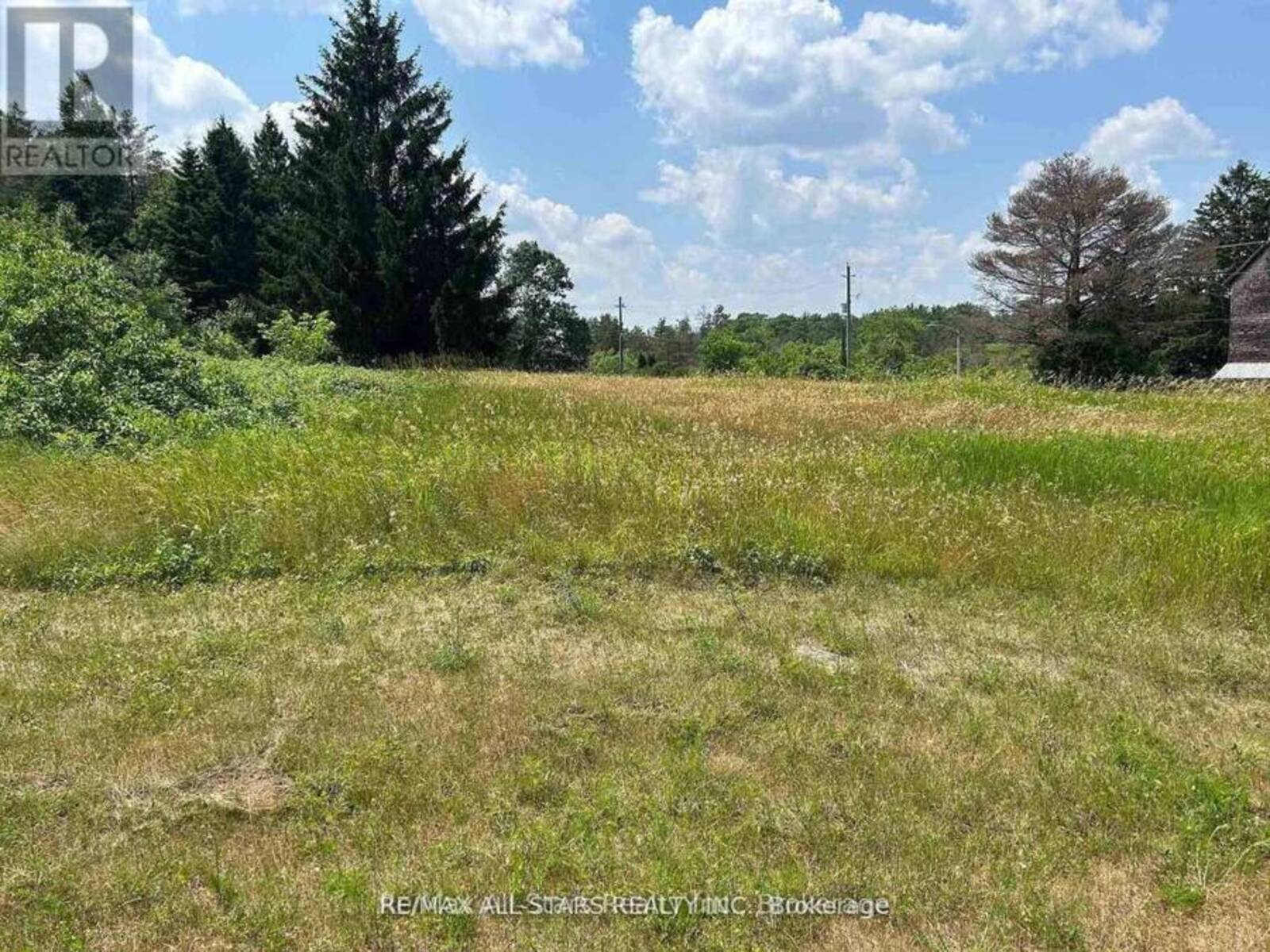2 THOMAS STREET, Kawartha Lakes, Ontario L0A 1K0