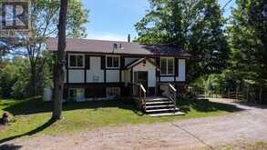 2003 HYBLA ROAD | Bancroft Ontario | Slide Image Three