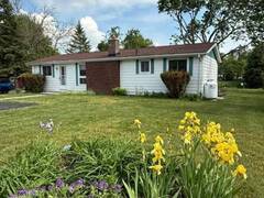 12 NORTH BAYOU ROAD Fenelon Falls Ontario, K0M 1N0