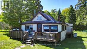 348 STEENBURG LAKE ROAD N | Tudor and Cashel Ontario | Slide Image Four