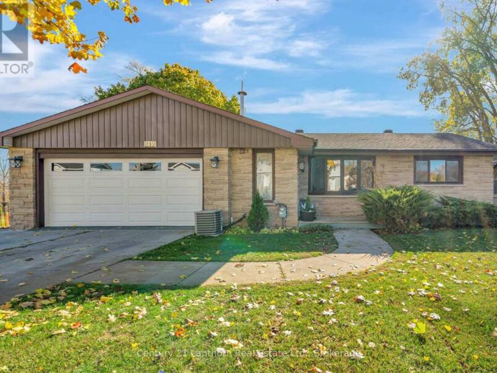 212 MAIN STREET, Deseronto, Ontario K0K 1X0
