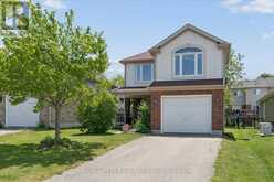 31 LANG COURT | Lindsay Ontario | Slide Image Two