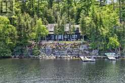 1973 FIDDLERS LANE | North Kawartha Ontario | Slide Image Two