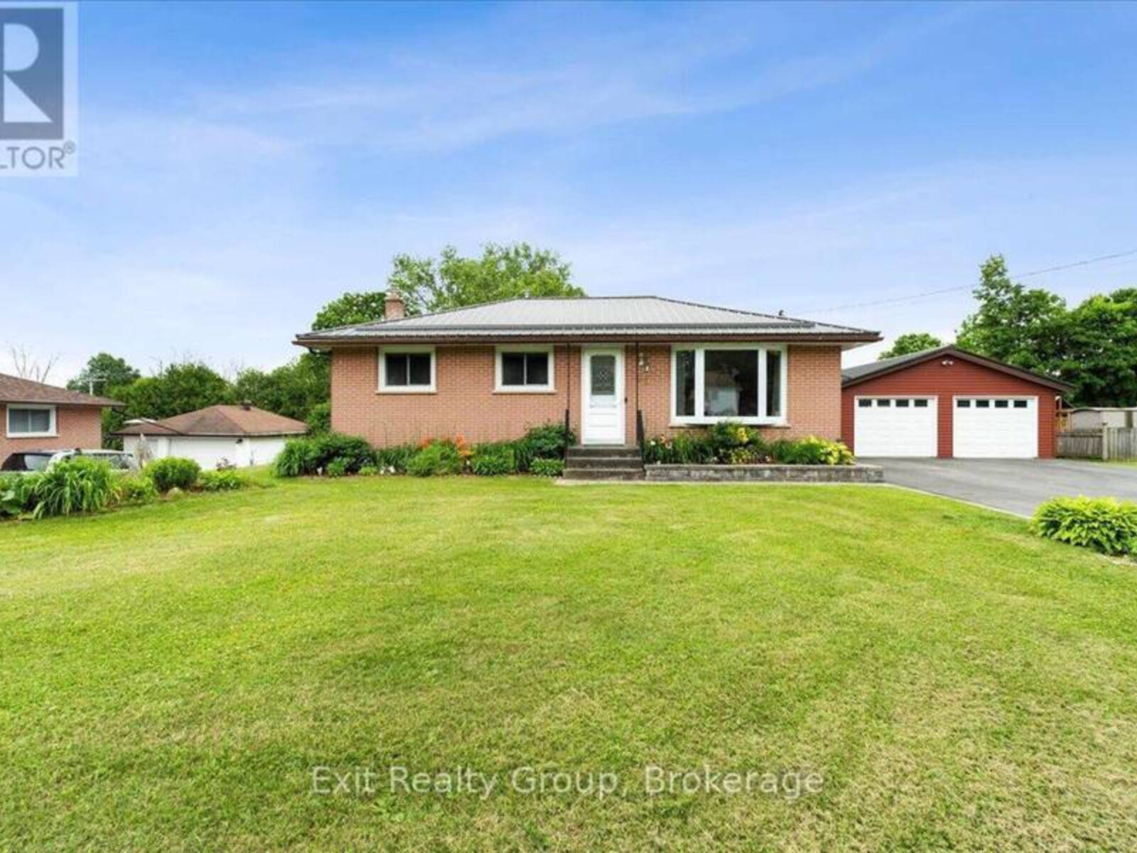 29 BARRY ROAD, Quinte West, Ontario K8V 0M3