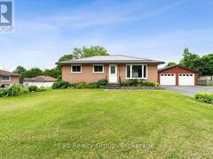 29 BARRY ROAD Quinte West Ontario, K8V 0M3