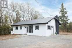 100 REID STREET | Bobcaygeon Ontario | Slide Image Four