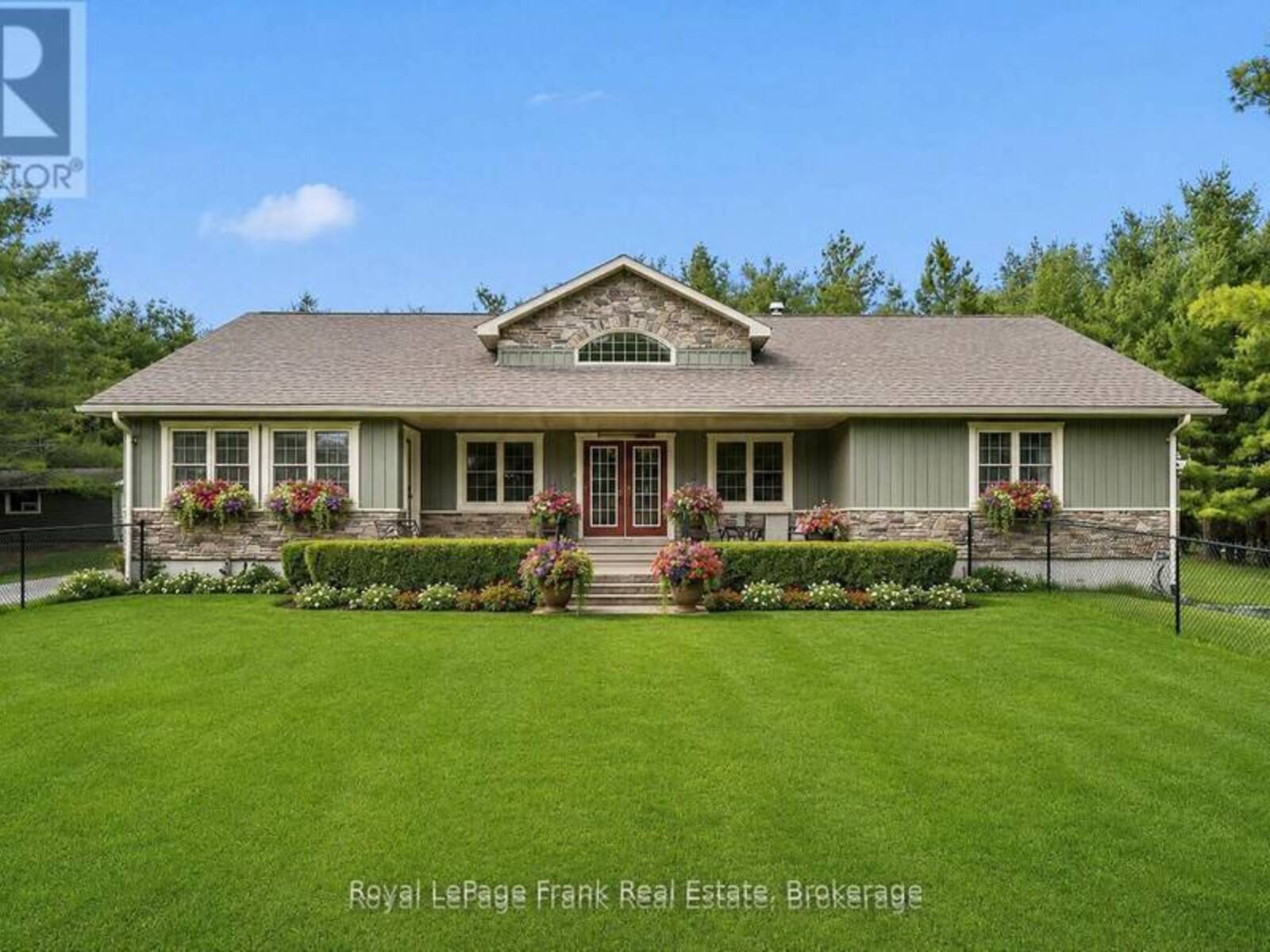 382 LAKEHURST CIRCLE ROAD, North Kawartha, Ontario K0L 1J0