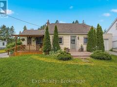 34 SOUTH PARK STREET Quinte West Ontario, K0K 2C0