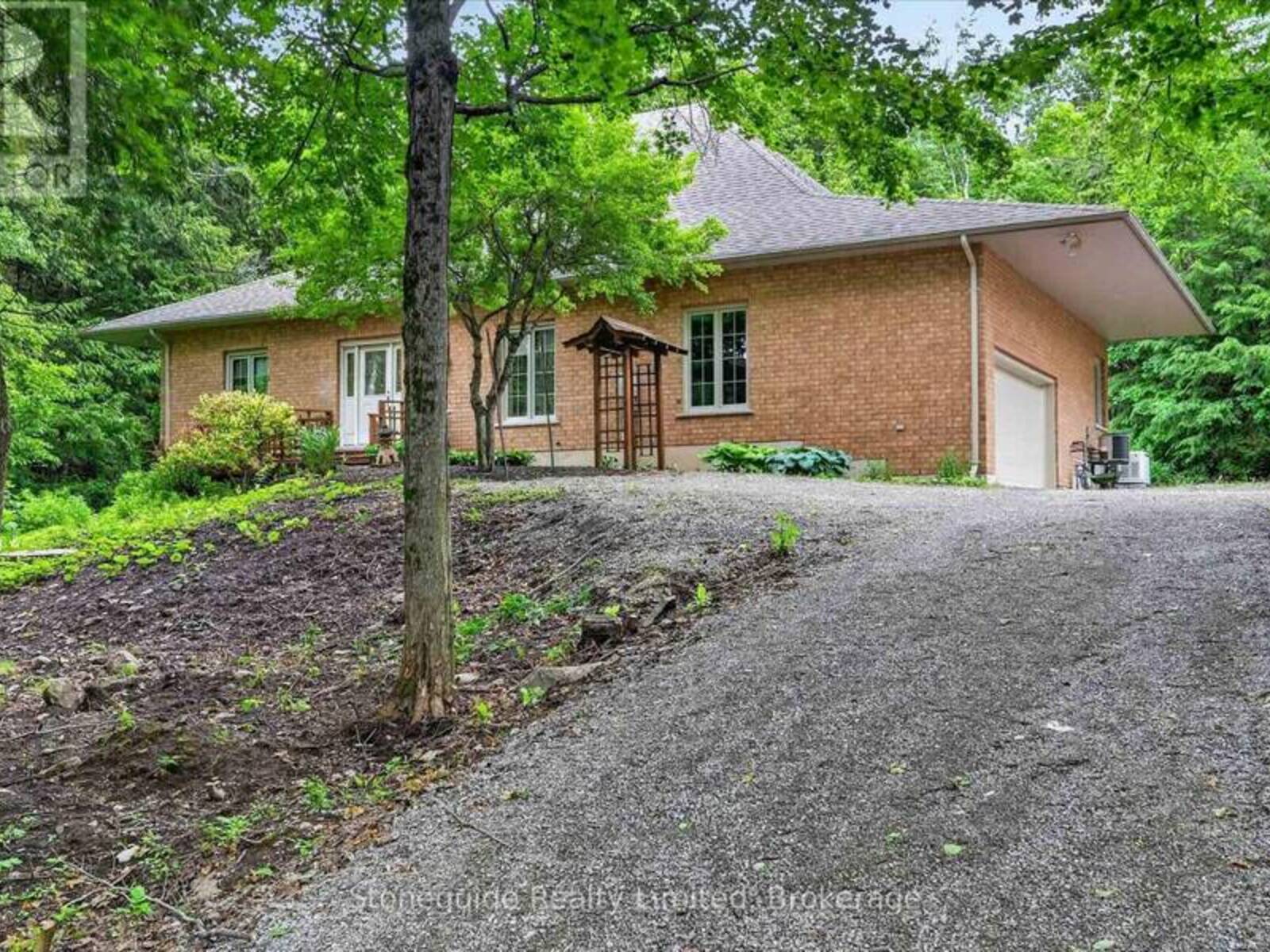 761 CEDARHURST DRIVE, Selwyn, Ontario K9J 0C5