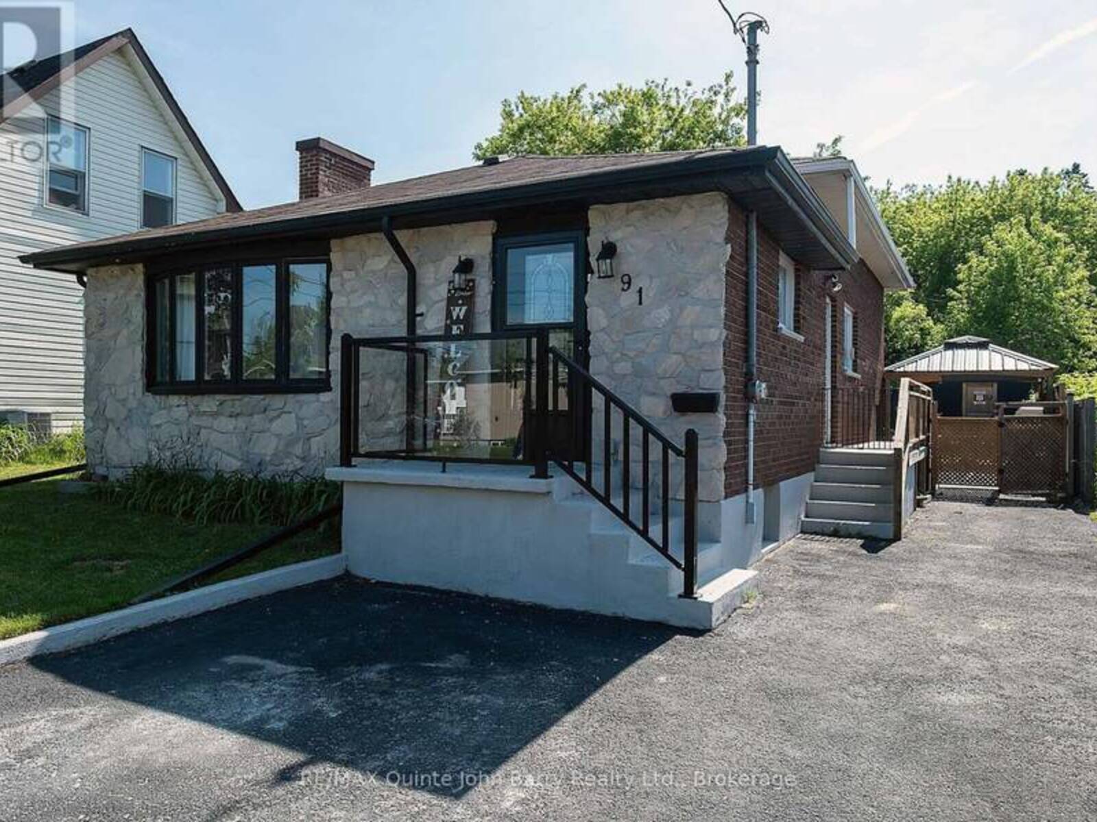 91 SCOTT STREET, Quinte West, Ontario K8V 3B5