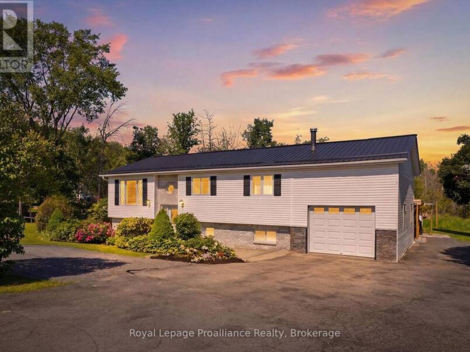 13 FORESTER DRIVE, Quinte West, Ontario K0K 2C0