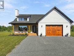 14 CAPTAINS DRIVE Prince Edward Ontario, K0K 2T0