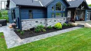 632 THE SOUTH ROAD | Coe Hill Ontario | Slide Image Thirteen