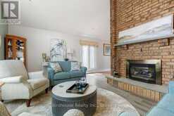 20 DOBLE DRIVE | Kawartha Lakes Ontario | Slide Image Four