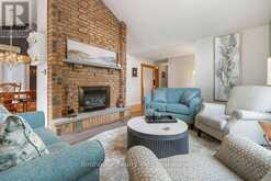 20 DOBLE DRIVE | Kawartha Lakes Ontario | Slide Image Seven