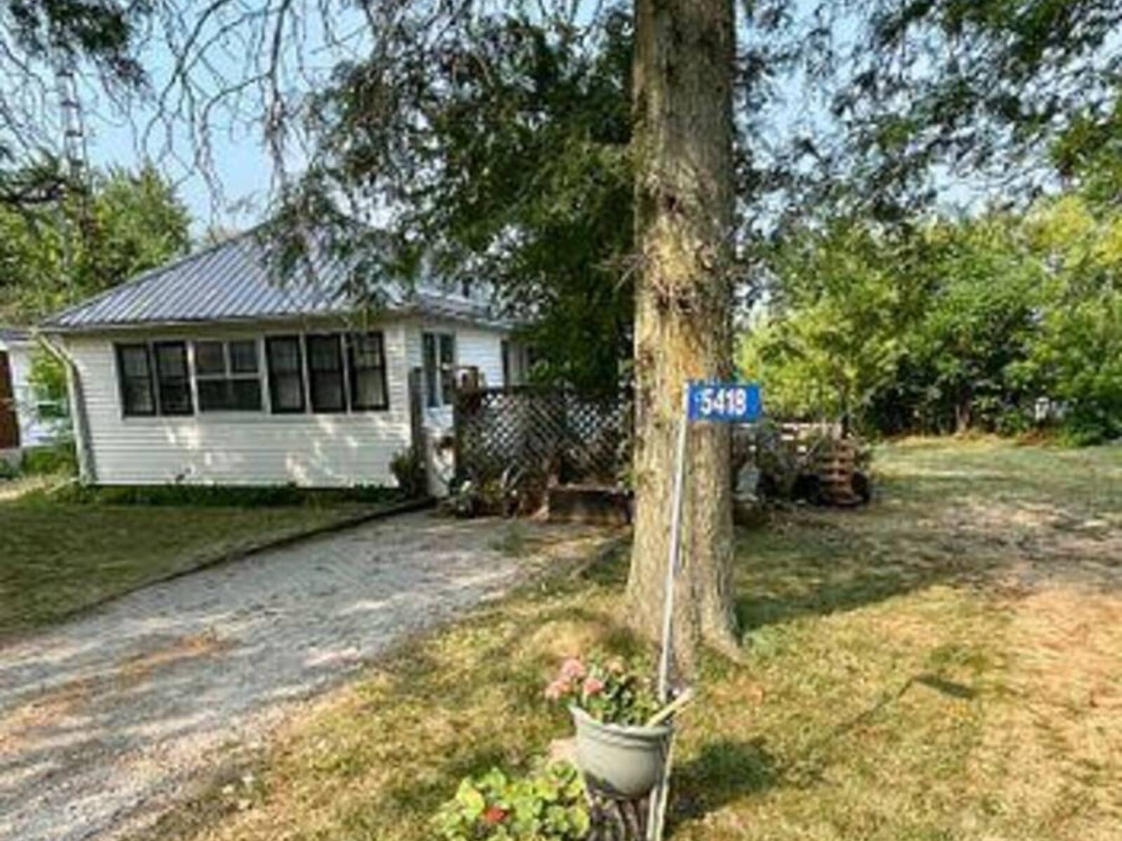 5418 LAKESHORE DRIVE, Harwood, Ontario K0K 2H0