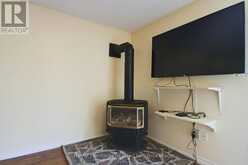 15 OAKWOOD DRIVE | Fenelon Falls Ontario | Slide Image Nine