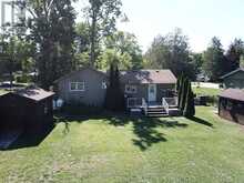 15 OAKWOOD DRIVE | Fenelon Falls Ontario | Slide Image Eighteen