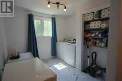15 OAKWOOD DRIVE | Fenelon Falls Ontario | Slide Image Fifteen
