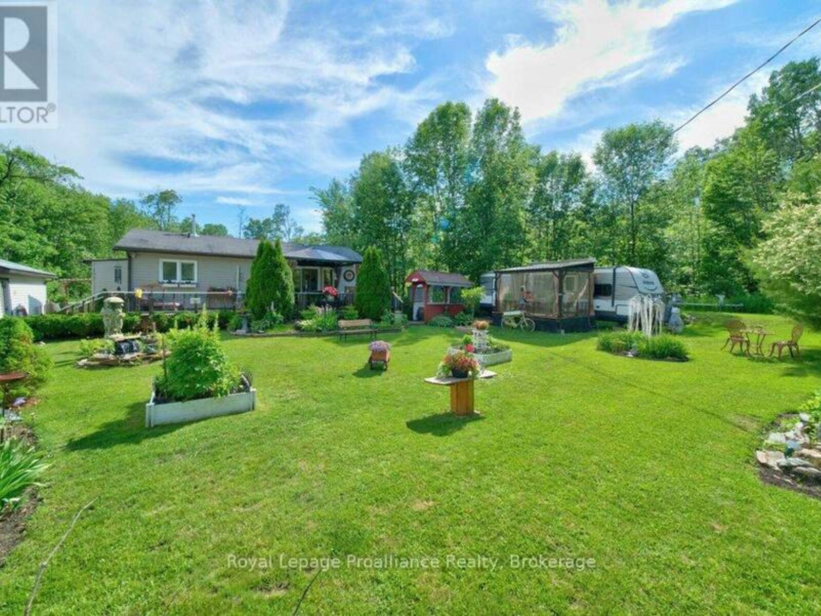 1012 LAKESHORE DRIVE, Arden, Ontario K0H 1B0