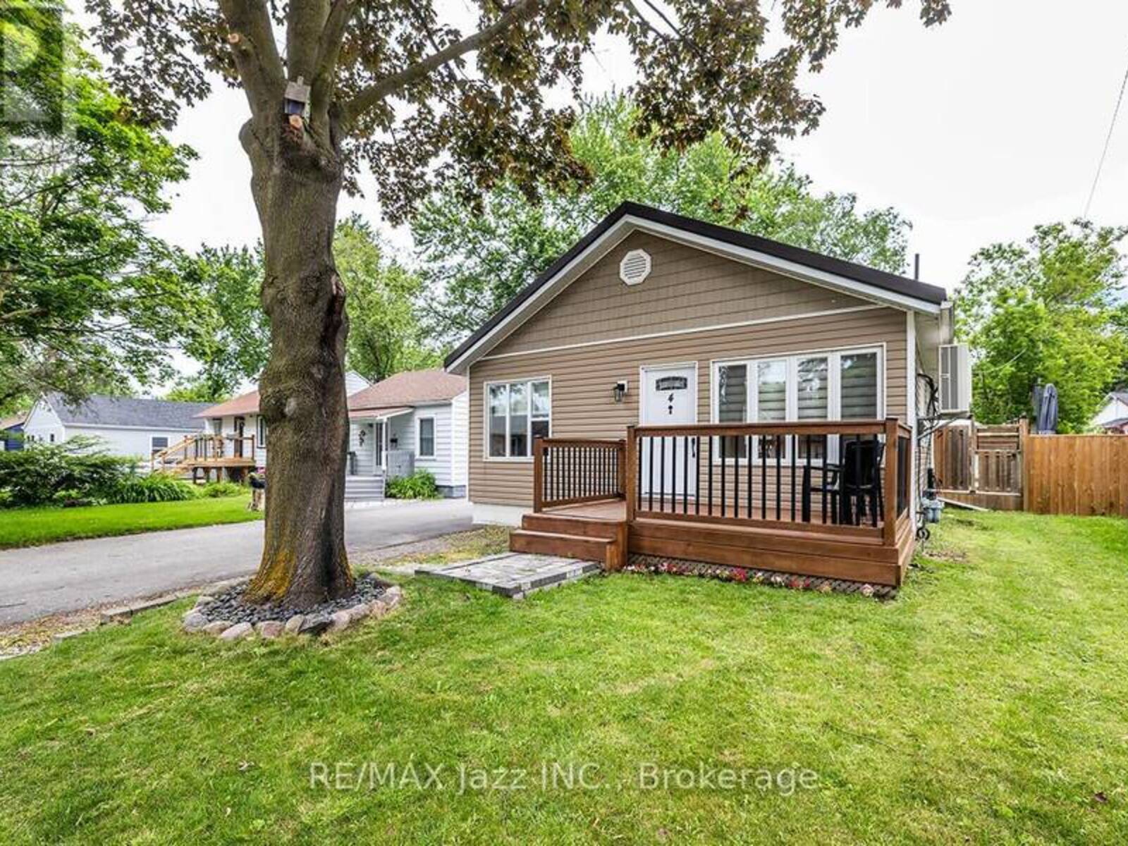 4 MAPLE STREET, Ajax, Ontario L1S 1V6