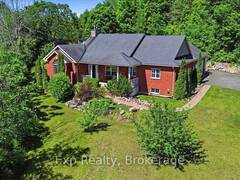 54 MURRAY HARRINGTON ROAD Quinte West Ontario, K8V 5P6