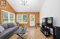 97C COUNTY ROAD 18 | Prince Edward Ontario | Slide Image Nine