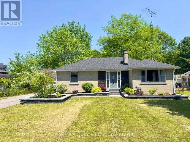 27 CENTRE STREET Brighton Ontario, K0K 1H0 - 2 Bedrooms Home For Sale