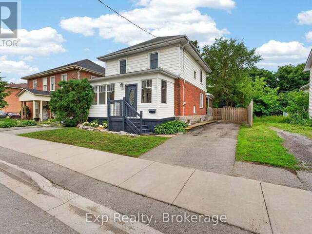 98 CEDAR STREET Belleville Ontario, K8P 3M4 - 3 Bedrooms Home For Sale