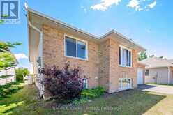 59 BIRCH CRESCENT | Bobcaygeon Ontario | Slide Image Seven