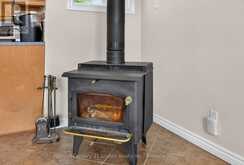 40 FIRE ROUTE 33 | Havelock-Belmont-Methuen Ontario | Slide Image Ten