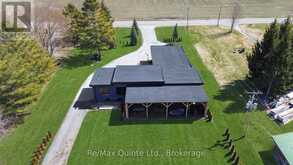 2528 COUNTY ROAD 3 | Prince Edward Ontario | Slide Image Six