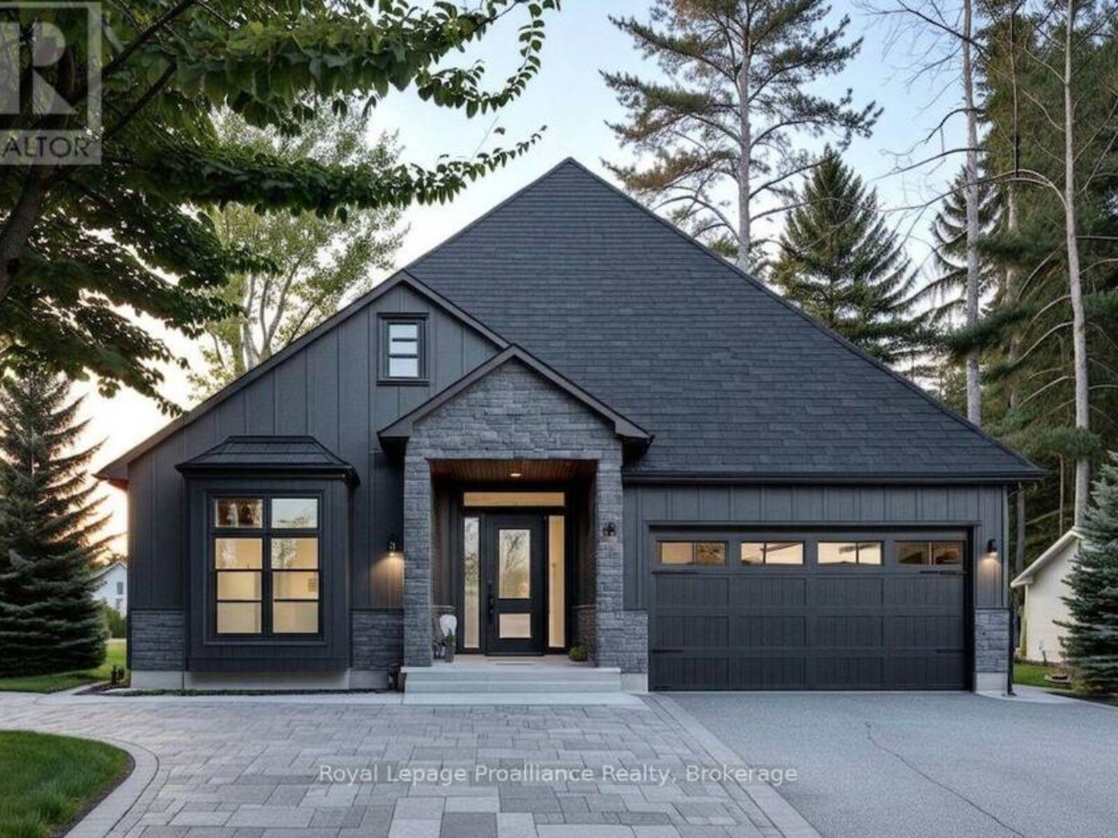21 DEERVIEW DRIVE, Quinte West, Ontario K8V 5P4