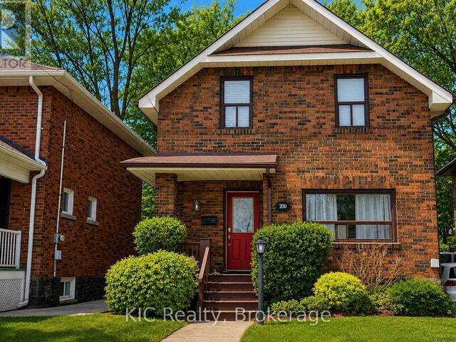 200 OSHAWA BOULEVARD N Oshawa Ontario, L1G 5S9 - 3 Bedrooms Home For Sale