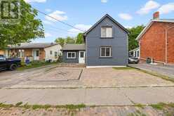 371 JOHN STREET | Cobourg Ontario | Slide Image Nineteen