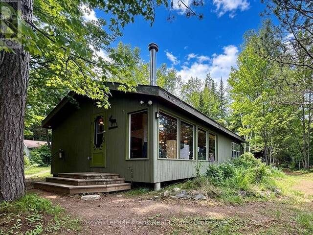 554A SOUTH MCKENZIE LAKE ROAD Hastings Highlands Ontario, K0L 2K0 - 4 Bedrooms Waterfront Home For sale