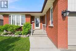 126 ANGELINE STREET S | Lindsay Ontario | Slide Image Two