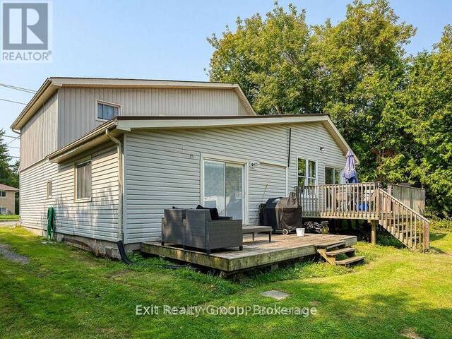 109 PRINCE EDWARD STREET Brighton Ontario, K0K 1H0 - Multi-family Home For Sale