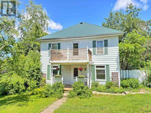 14 COUNTY RD 2 ROAD Otonabee-South Monaghan Ontario, K0L 1B0 - 4 Bedrooms Home For Sale