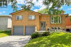 39 APPLEWOOD CRESCENT | Scugog Ontario | Slide Image One