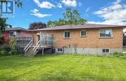 39 APPLEWOOD CRESCENT | Scugog Ontario | Slide Image Thirty