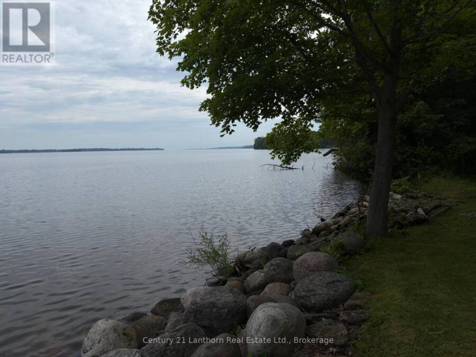 84 MOSQUITO LANE, Prince Edward, Ontario K0K 2T0