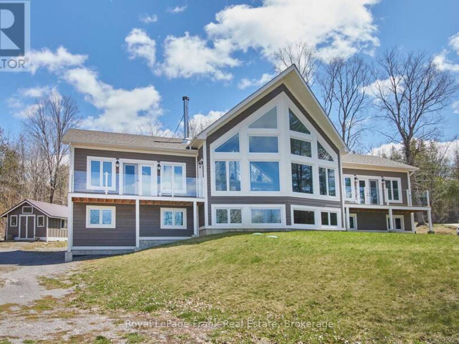 2269 MCCRACKEN'S LANDING ROAD, North Kawartha, Ontario K0L 2H0