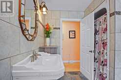348 CHEMAUSHGON ROAD | Bancroft Ontario | Slide Image Sixteen