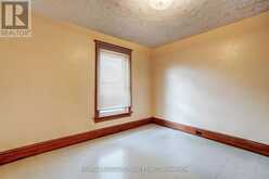 94 ADELAIDE STREET N | Lindsay Ontario | Slide Image Seventeen