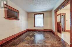 94 ADELAIDE STREET N | Lindsay Ontario | Slide Image Seven